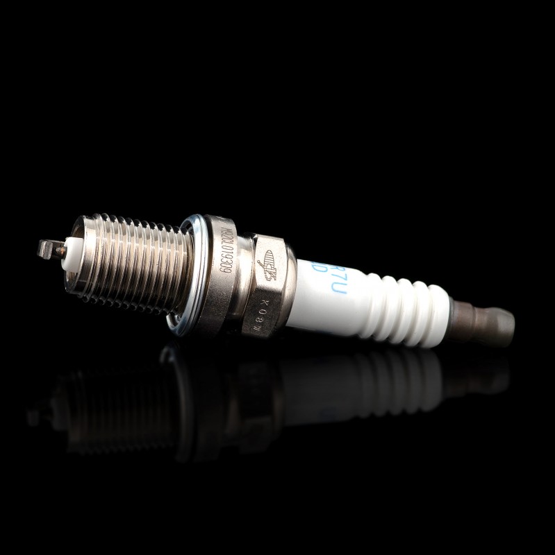 Свеча зажигания