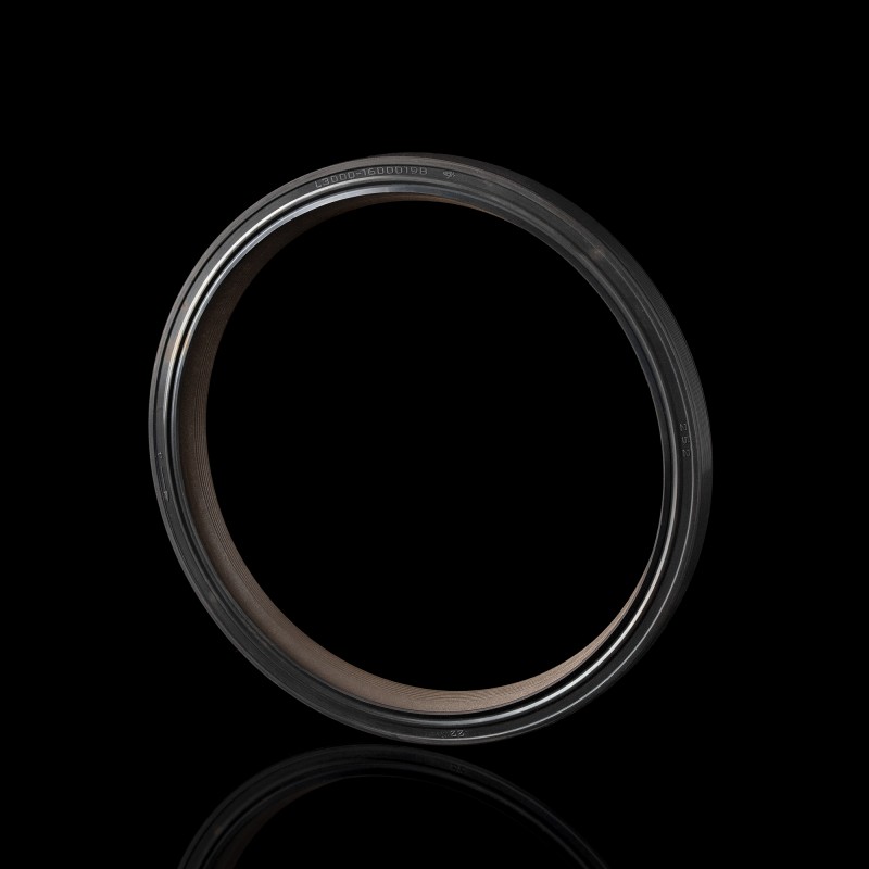 Сальник коленвала задний L3000-1600019B