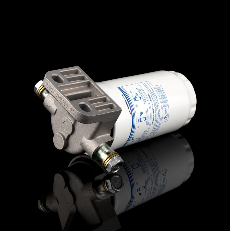 Фильтр топливный с кронштейном  