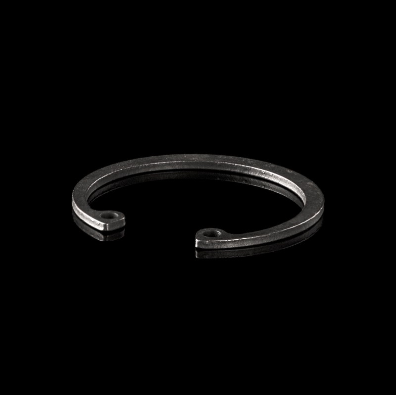 Кольцо стопорное пальца поршня  