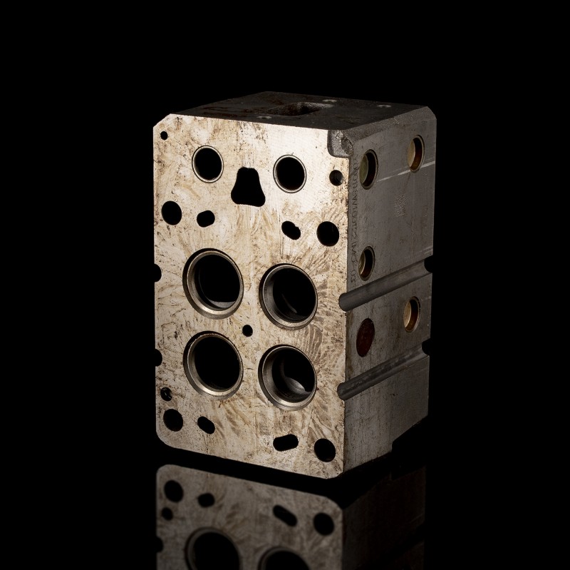 Головка блока цилиндров 612630040019R  