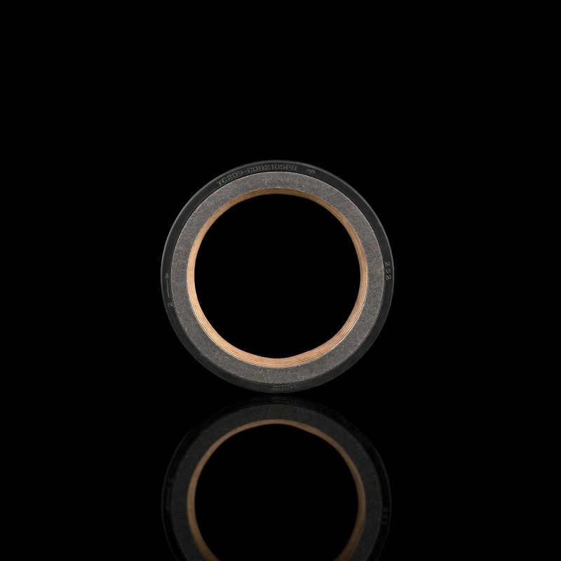 Сальник коленвала передний  